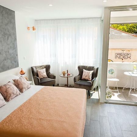 Rose Gold Rooms & Studio With Balcony Split Exterior foto
