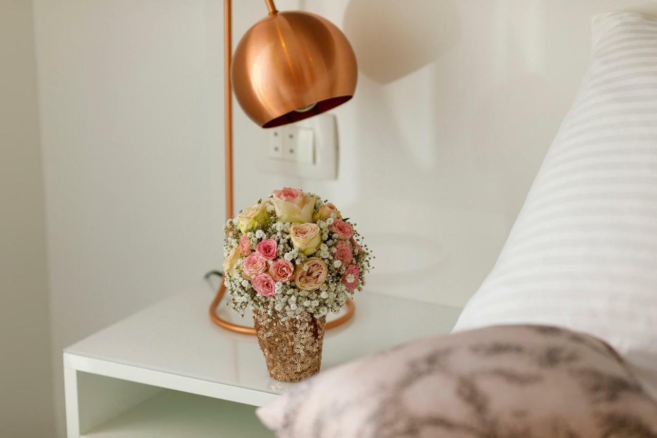 Rose Gold Rooms & Studio With Balcony Split Exterior foto